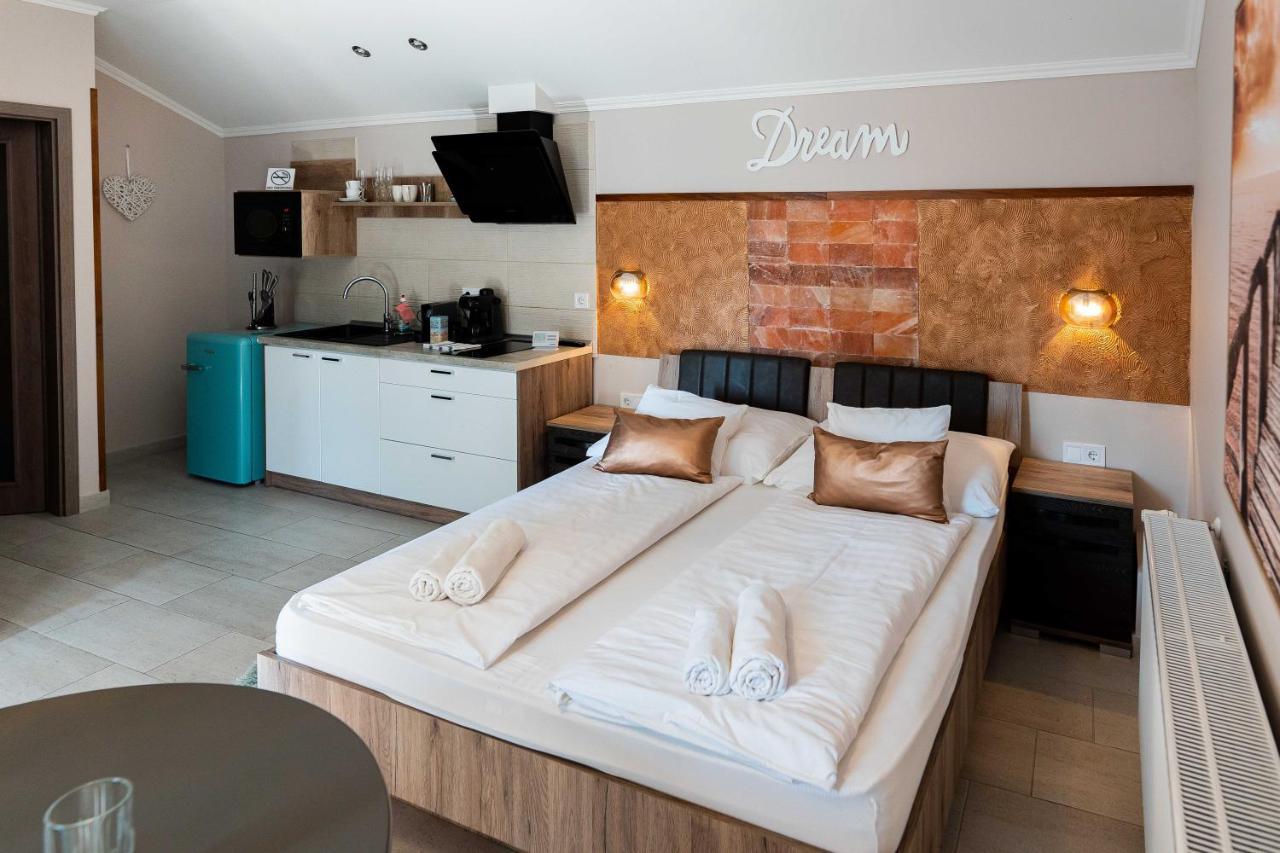 Allium Apartment Makó Exteriér fotografie