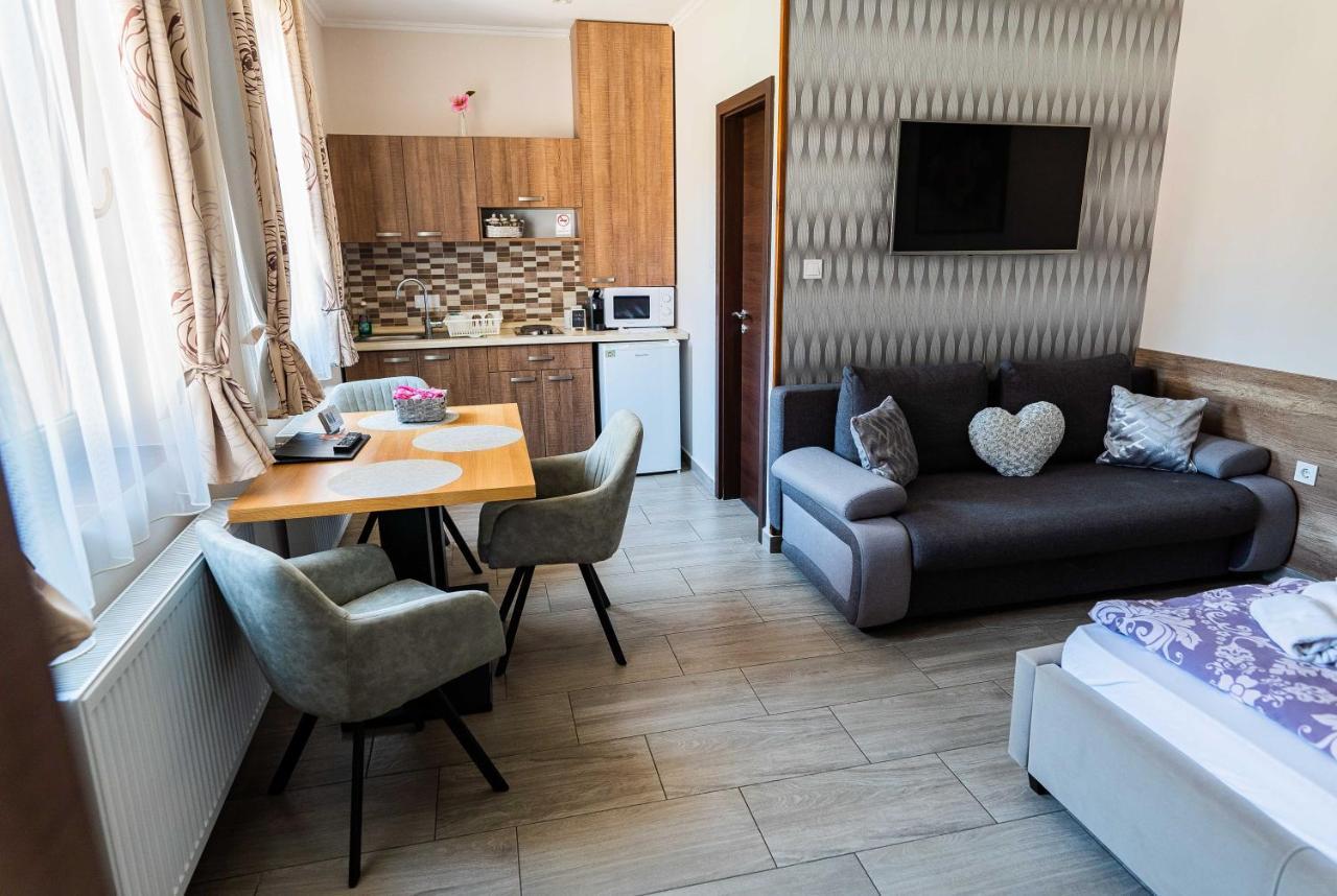 Allium Apartment Makó Exteriér fotografie