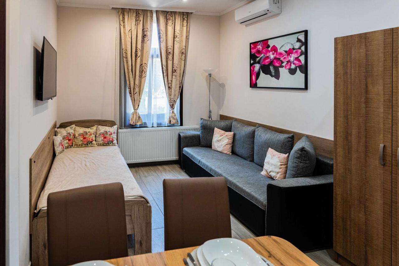 Allium Apartment Makó Exteriér fotografie