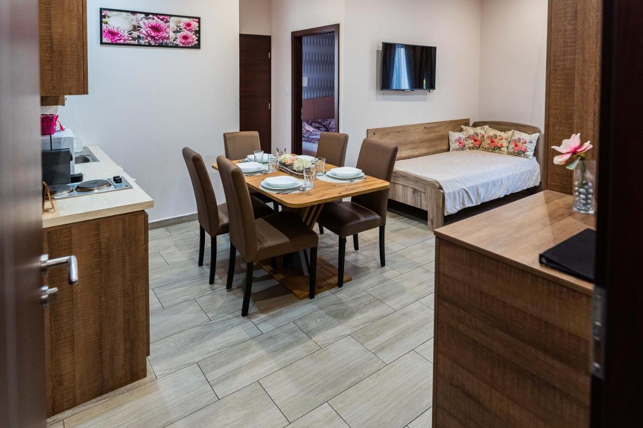 Allium Apartment Makó Exteriér fotografie